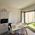 Lägenhet Climatise Centre Port Avec Piscine & Parking Agde