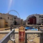 Climatise Centre Port Avec Piscine & Parking Lägenhet