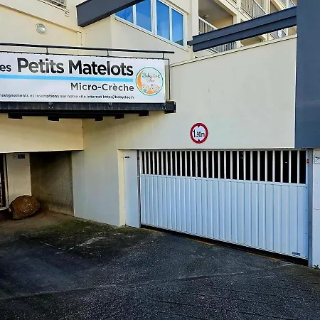 Climatise Centre Port Avec Piscine & Parking Agde