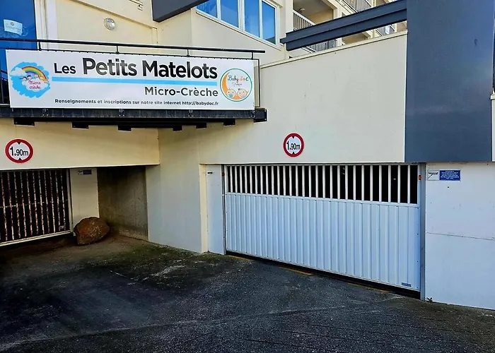 Climatise Centre Port Avec Piscine & Parking Agde