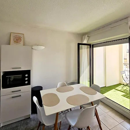 Apartment Climatise Centre Port Avec Piscine & Parking Agde