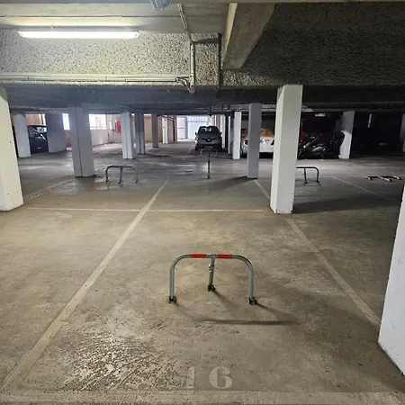 Climatise Centre Port Avec Piscine & Parking Apartment Agde